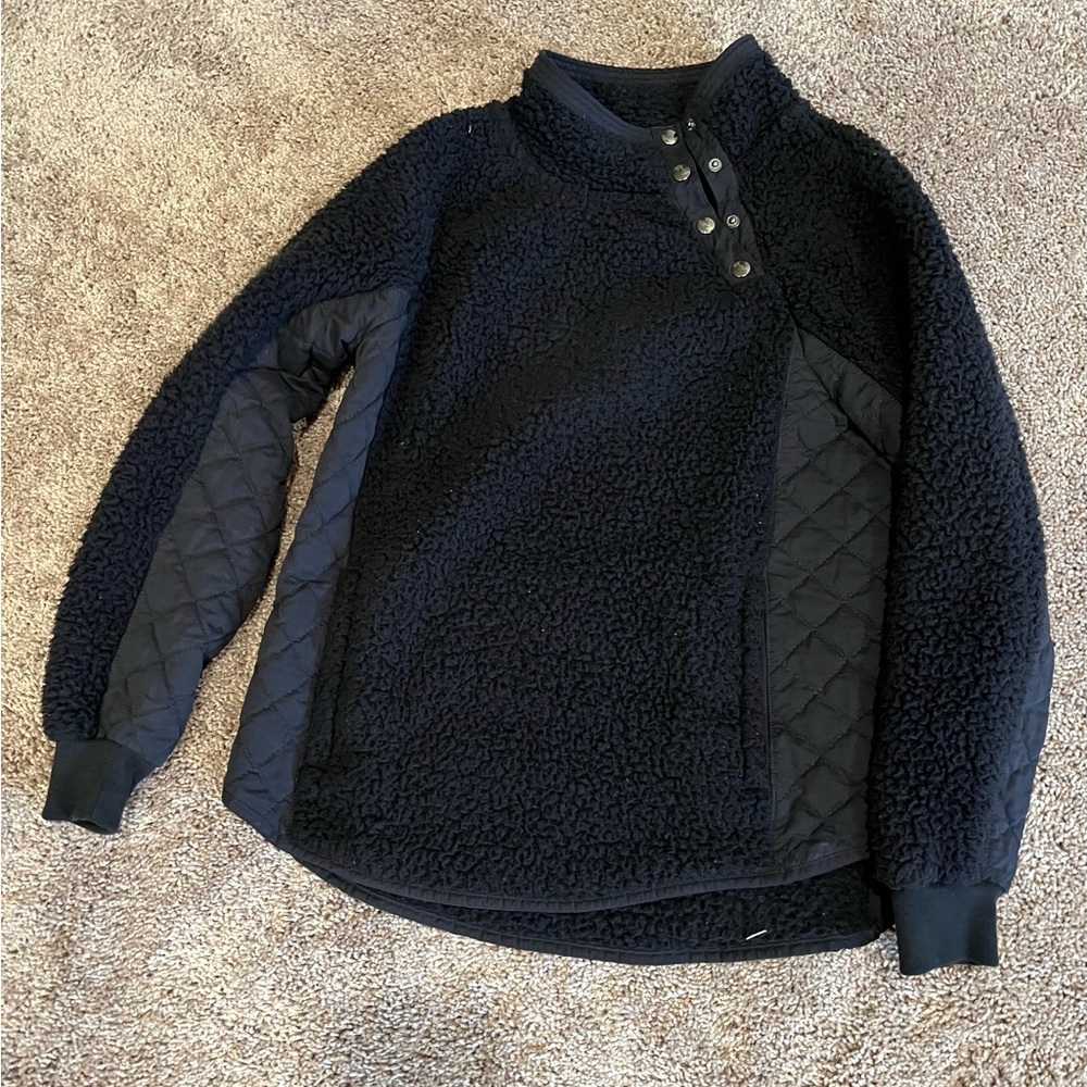 Abercrombie black Sherpa